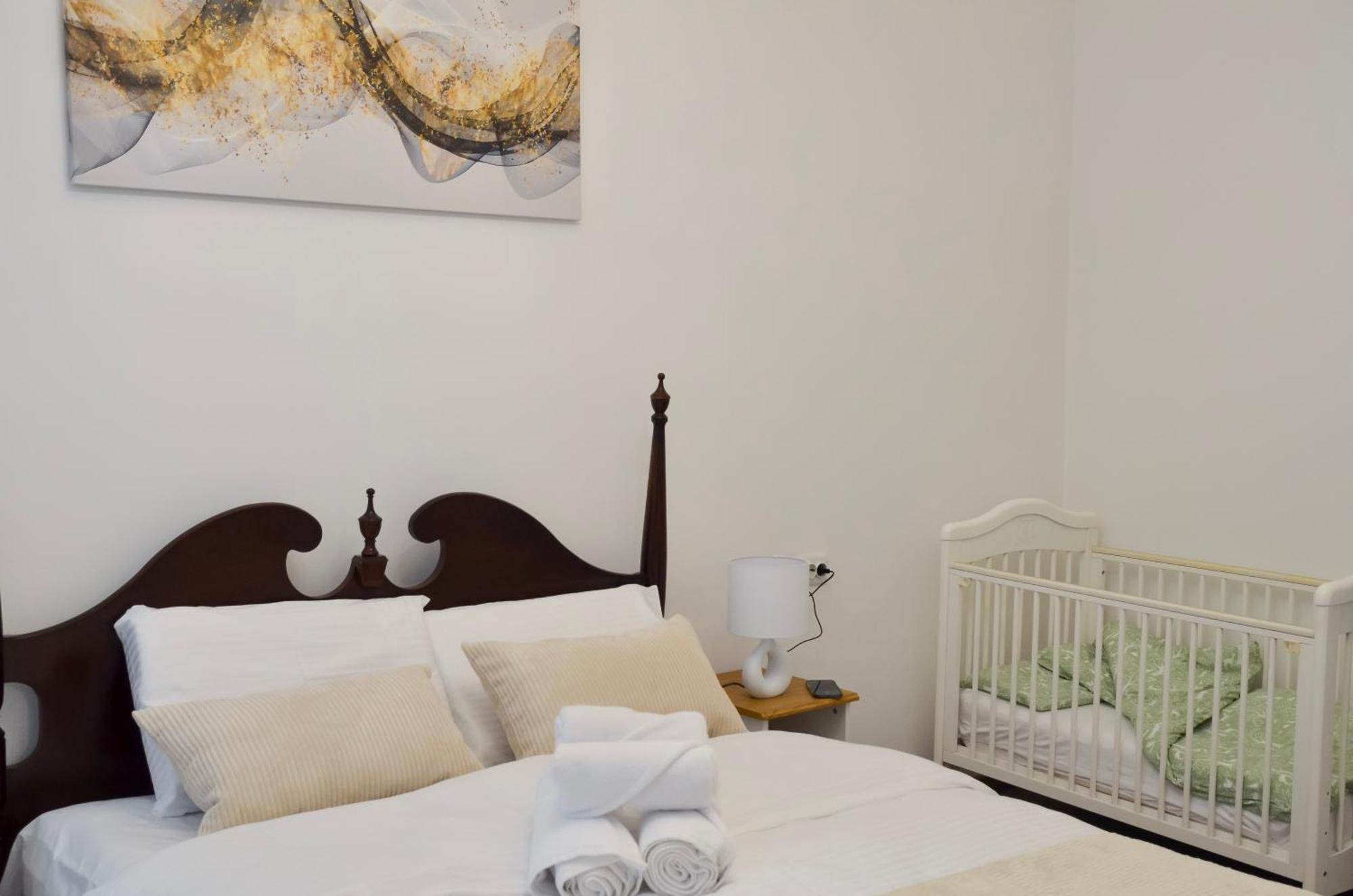 Main Street Retreat Apartment With Free Parking SJJ Exterior photo